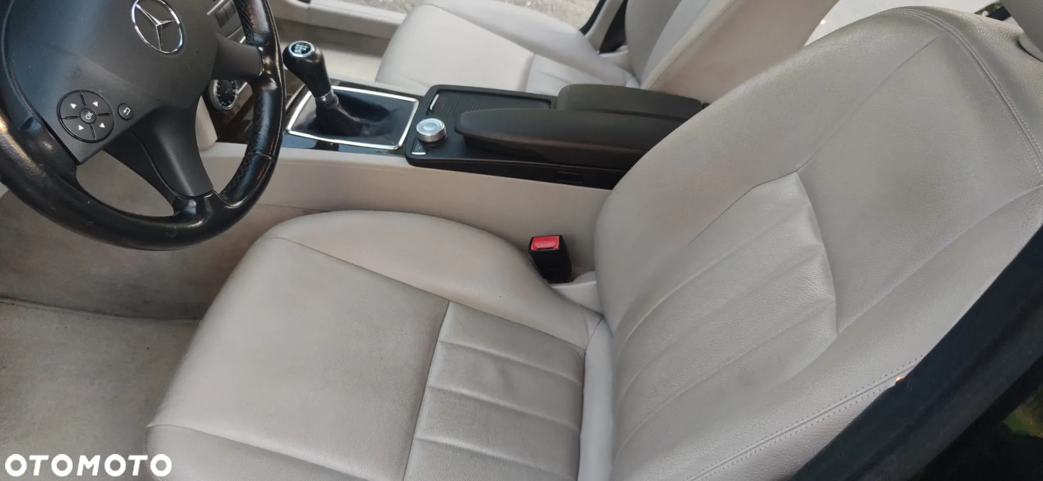 Mercedes-Benz Klasa C 220 T CDI DPF (BlueEFFICIENCY) - 13