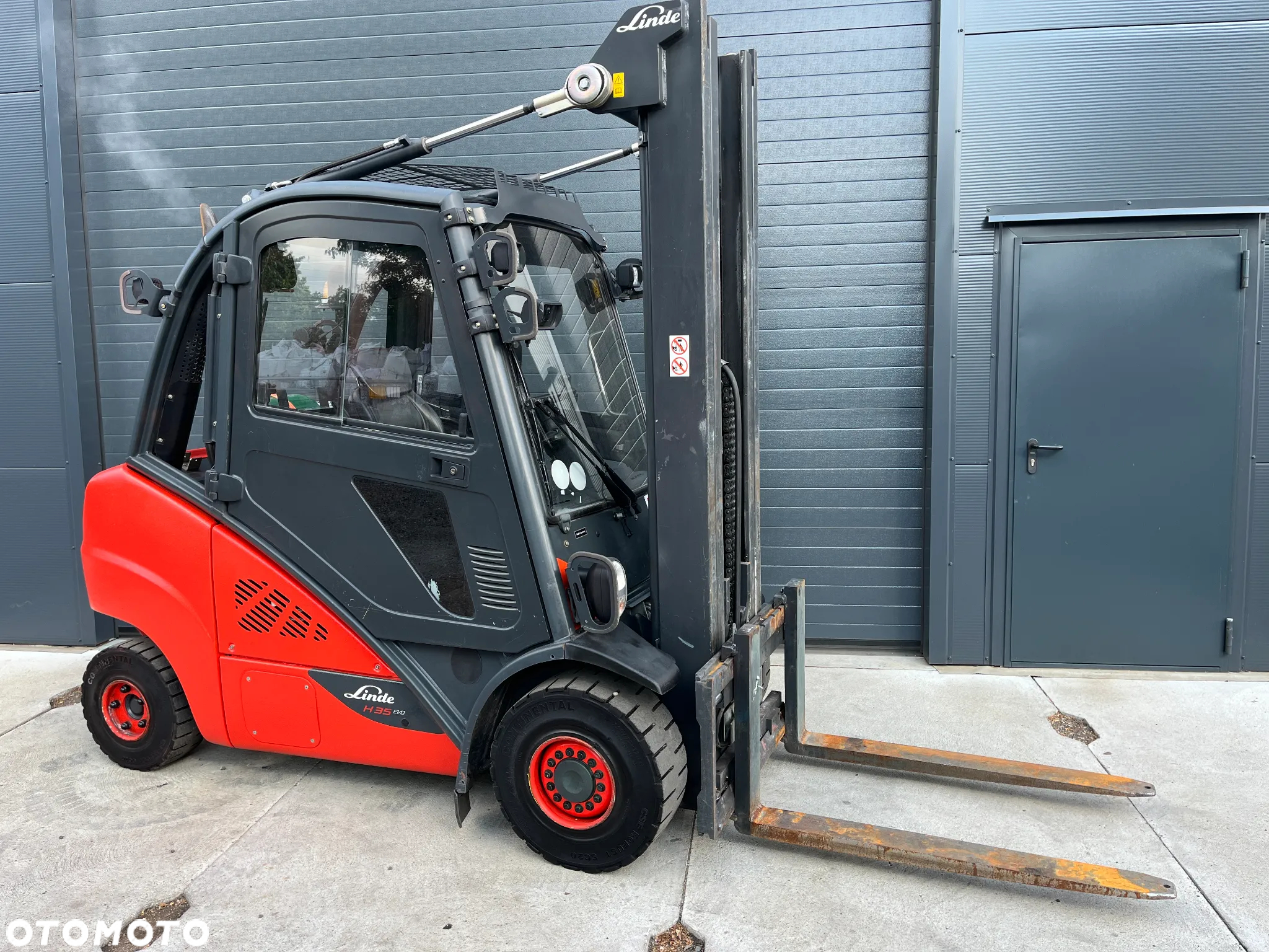 Linde H35-T Gaz LPG TRIPLEX kabina przesuw boczny  oświetlenie drogowe - 2
