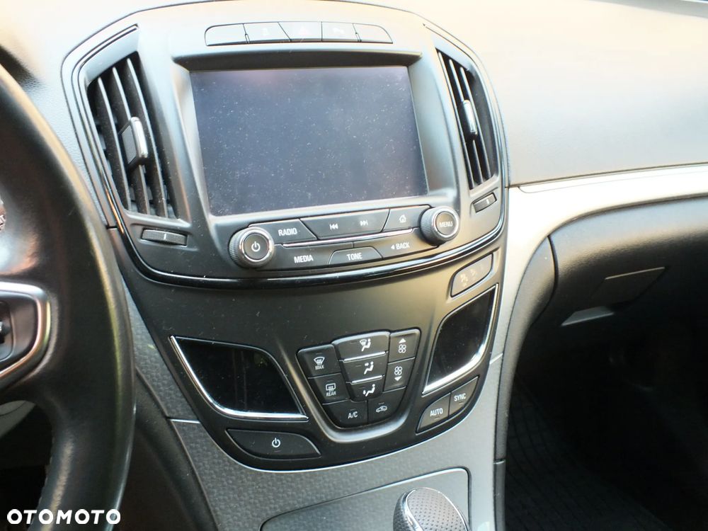 Opel Insignia - 11