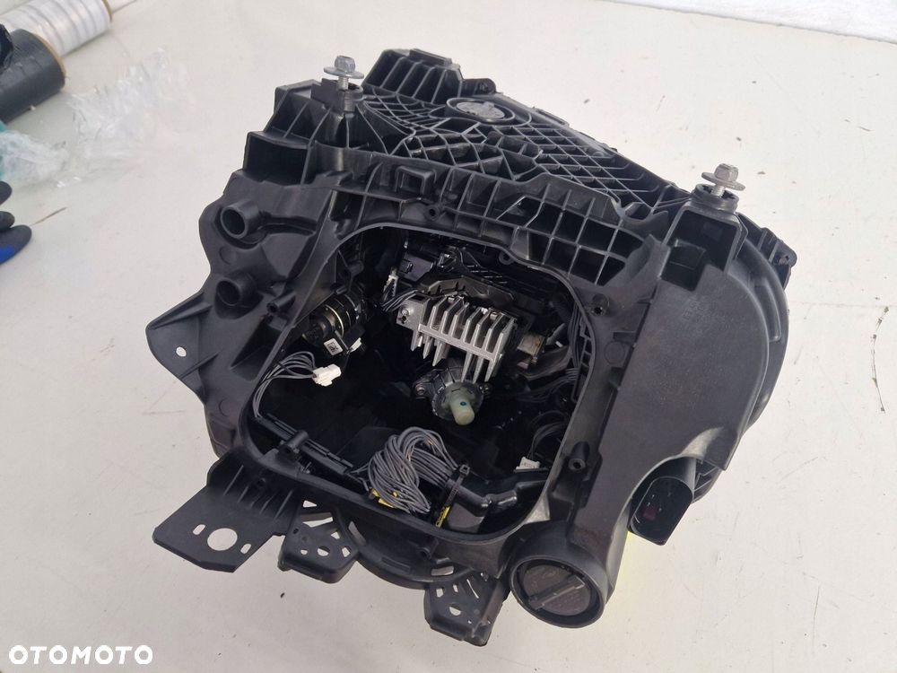 lampa lewy przód lewa przednia porsche taycan 9j1 eu - 11