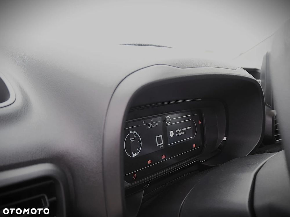 Toyota Proace City - 15