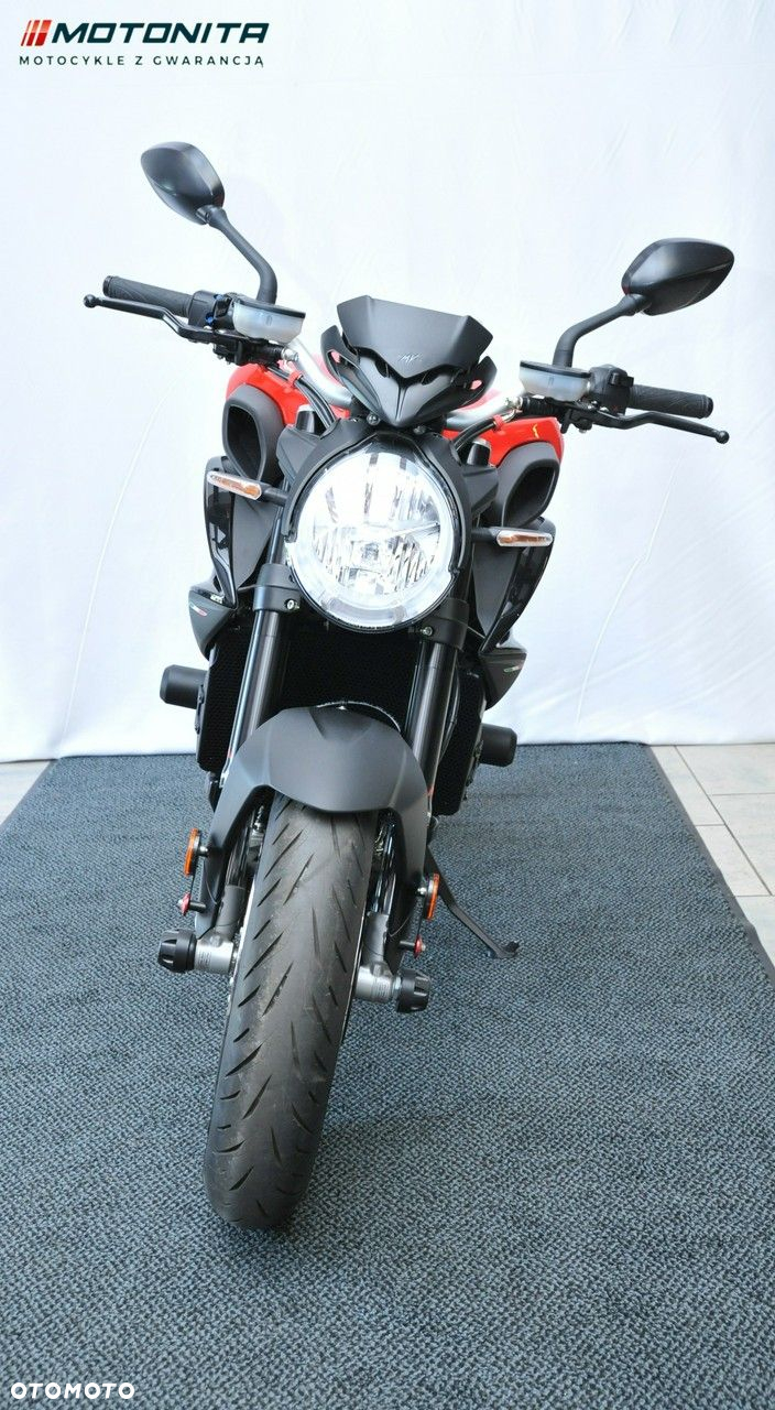 MV AGUSTA Brutale - 10