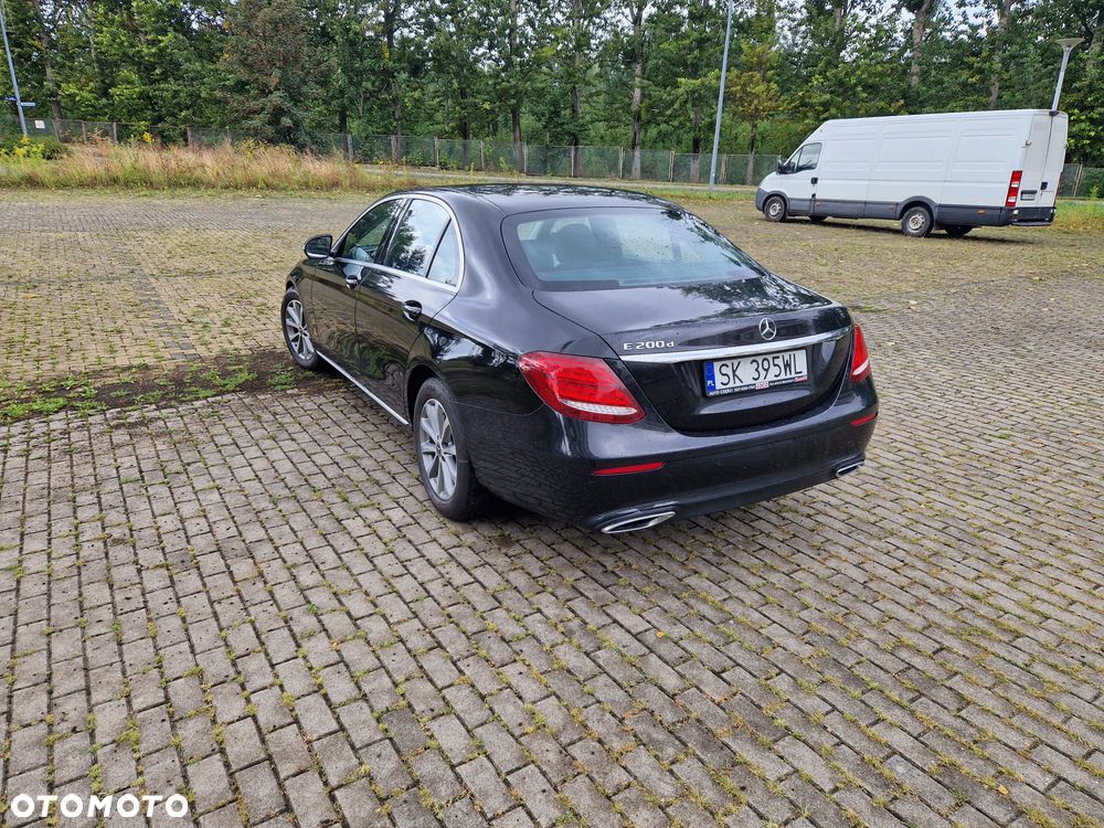 Mercedes-Benz Klasa E 200 d 9G-TRONIC - 6