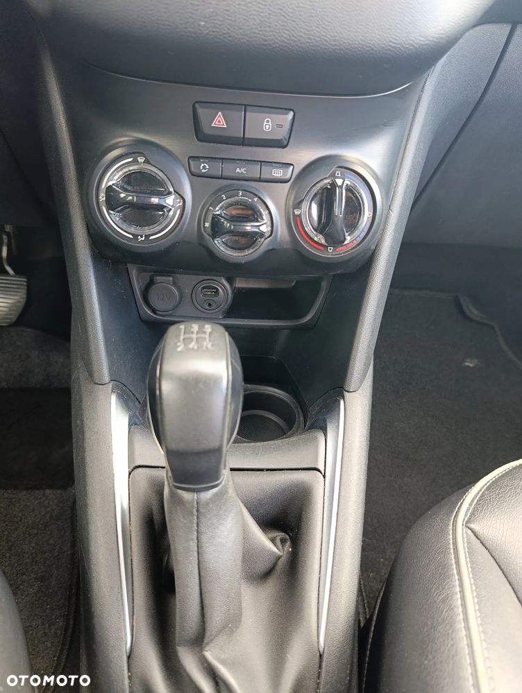 Peugeot 208 82 VTI Allure - 15