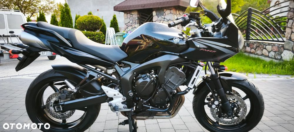 Yamaha FZ6 - 1
