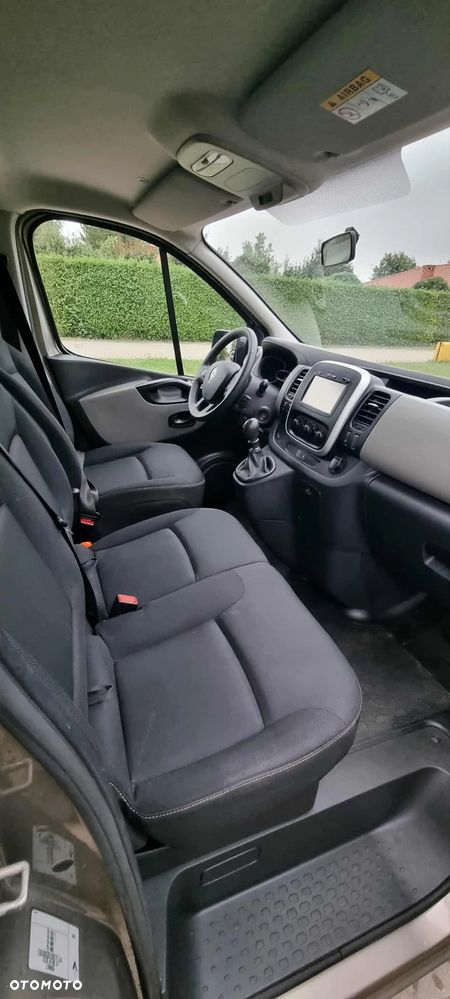 Renault Trafic - 12