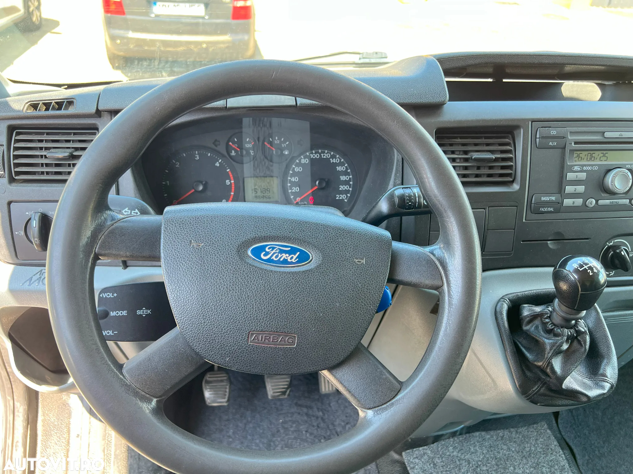 Ford Transit - 6