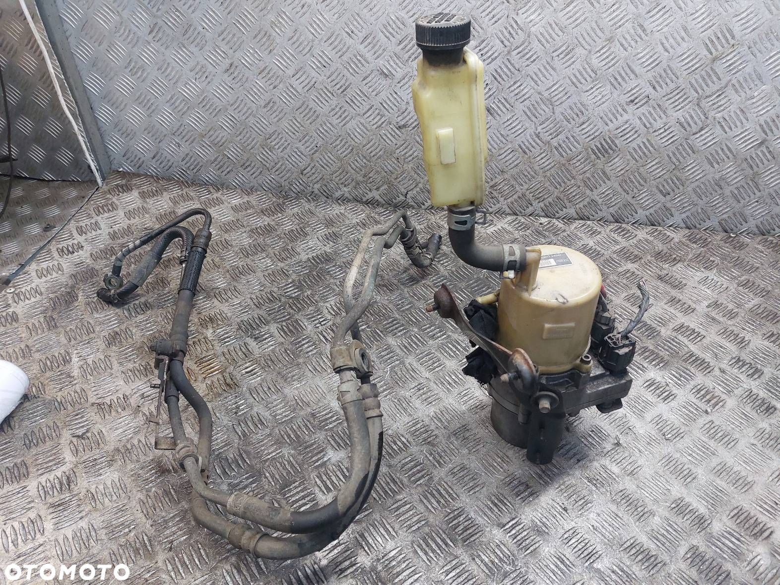 POMPA WSPOMAGANIA ELEKTRYCZNA PRZEWODY WSPOMAGANIA MAZDA 3 I BK 2.0 B - 1