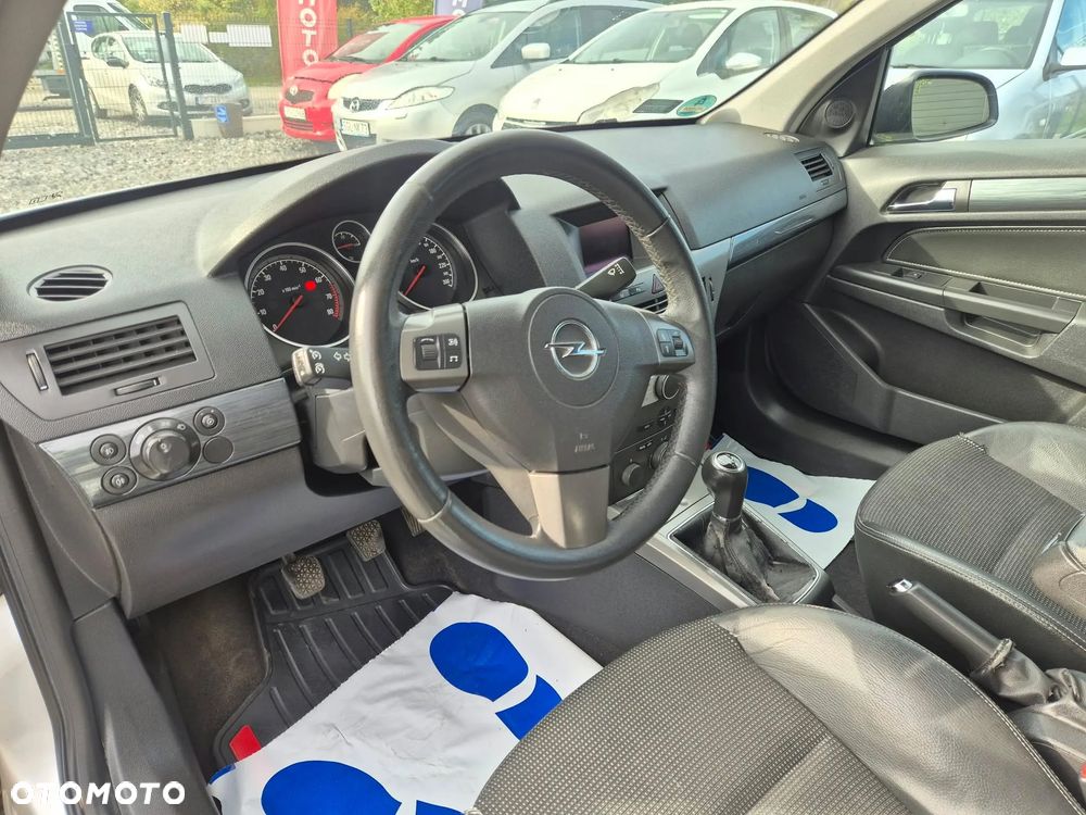 Opel Astra 1.8 Cosmo - 17