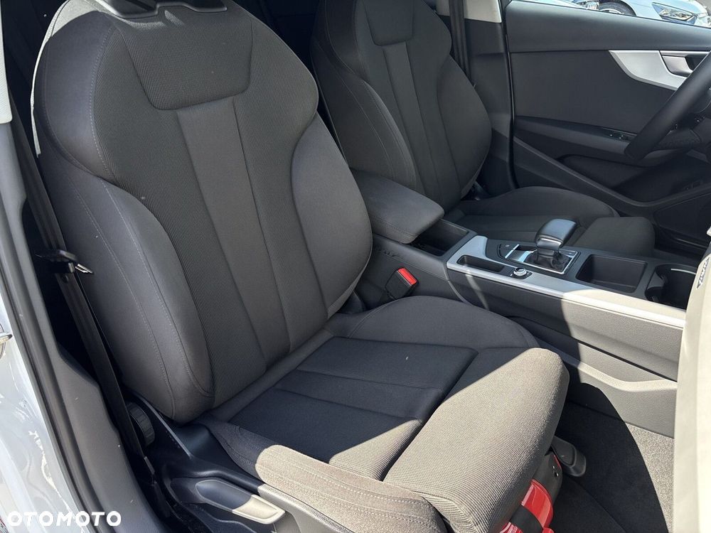 Audi A4 Limousine - 30