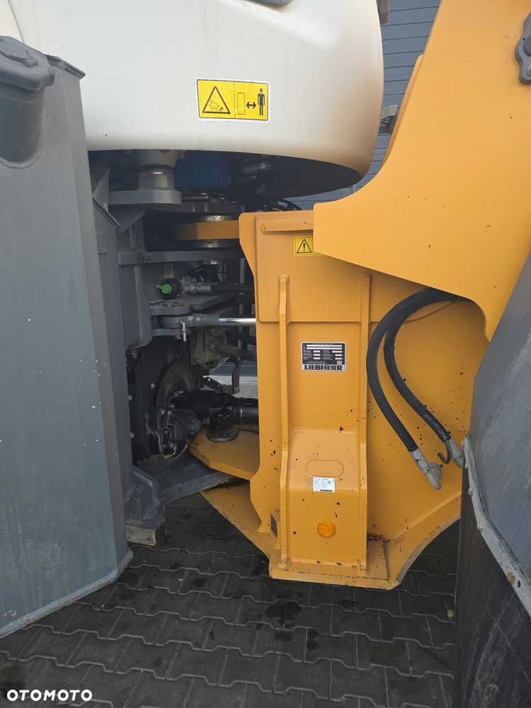 Liebherr L580 XPOWER - 13