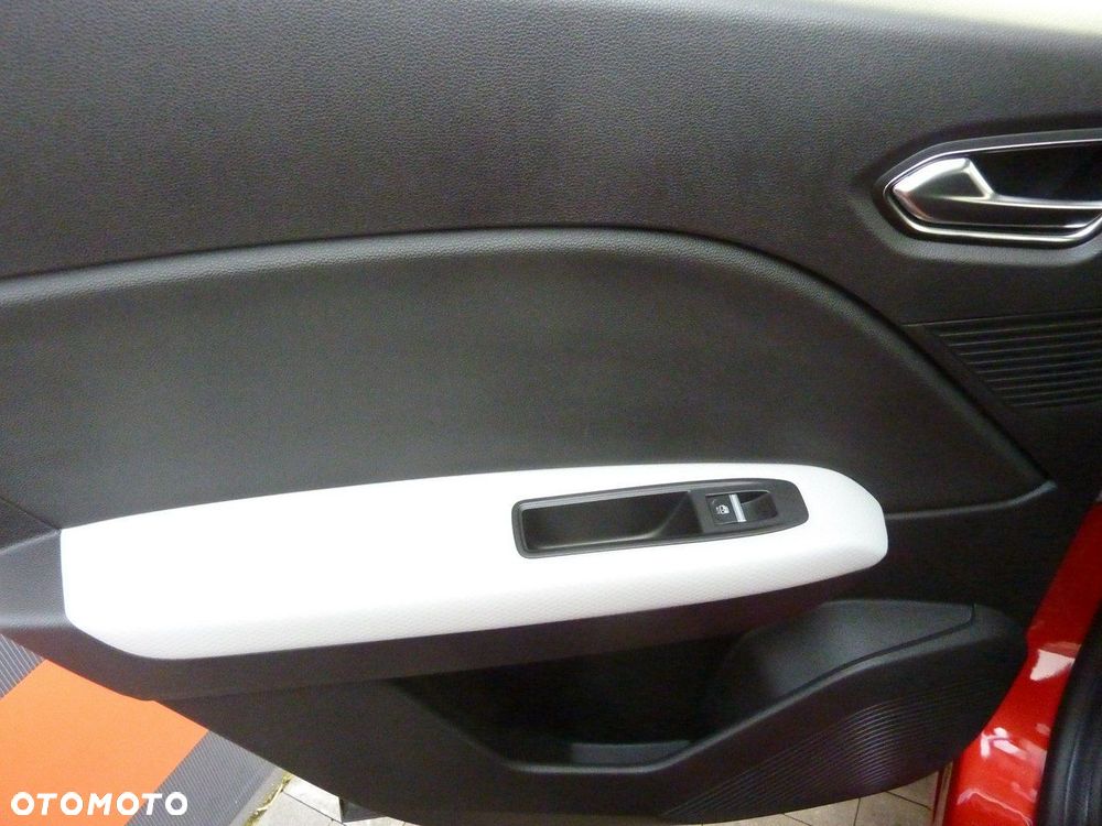 Renault Captur - 34