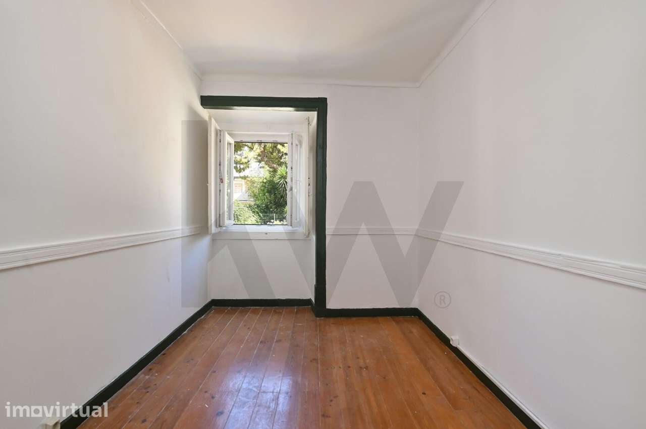 Apartamento T1+1 de 70 m2 na Rua de São Bento, perto da Praça das Flor - Grande imagem: 5/22