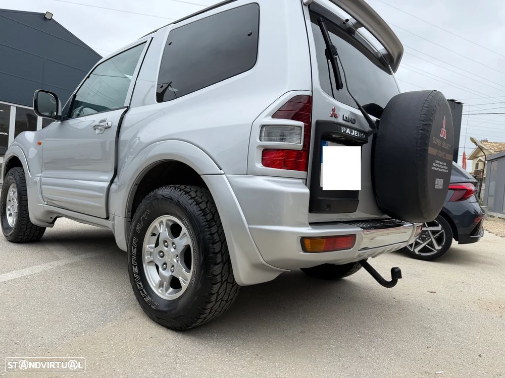 Mitsubishi Pajero 3.2 DI-D GLS - 3