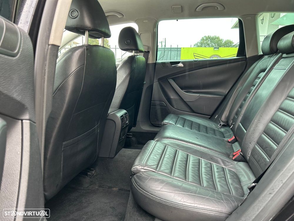 VW Passat Variant 2.0 TDi Highline DSG - 16