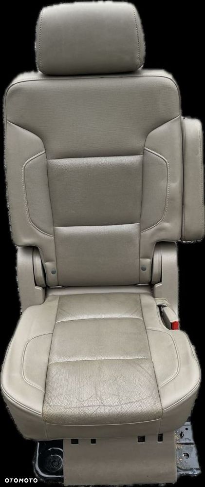P9 GMC YUKON XL IV 2015 - FOTEL DRUGI II RZĄD TYŁ TYLNY PRAWY L0262153 - 1