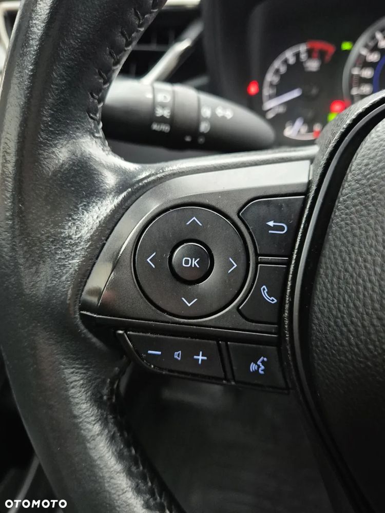 Toyota Corolla 1.8 Hybrid Comfort - 18