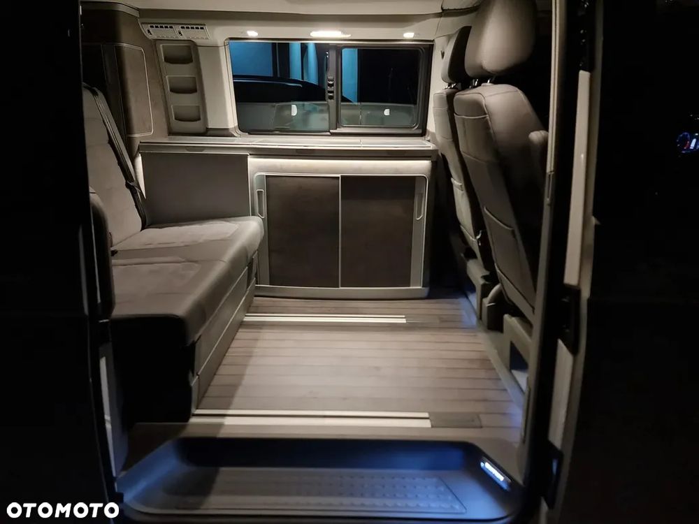 Volkswagen California - 14