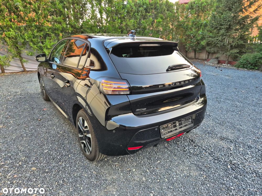 Peugeot 208 TURBO 100 Allure - 4