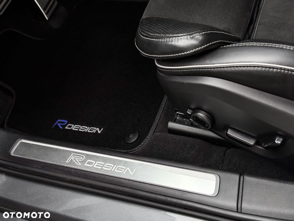 Volvo V90 D5 AWD Geartronic R Design - 27