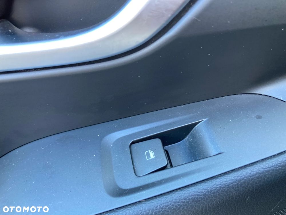 Hyundai i30 1.4 BlueDrive Classic + - 17