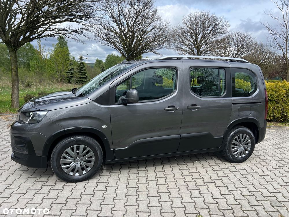 Peugeot Rifter - 8