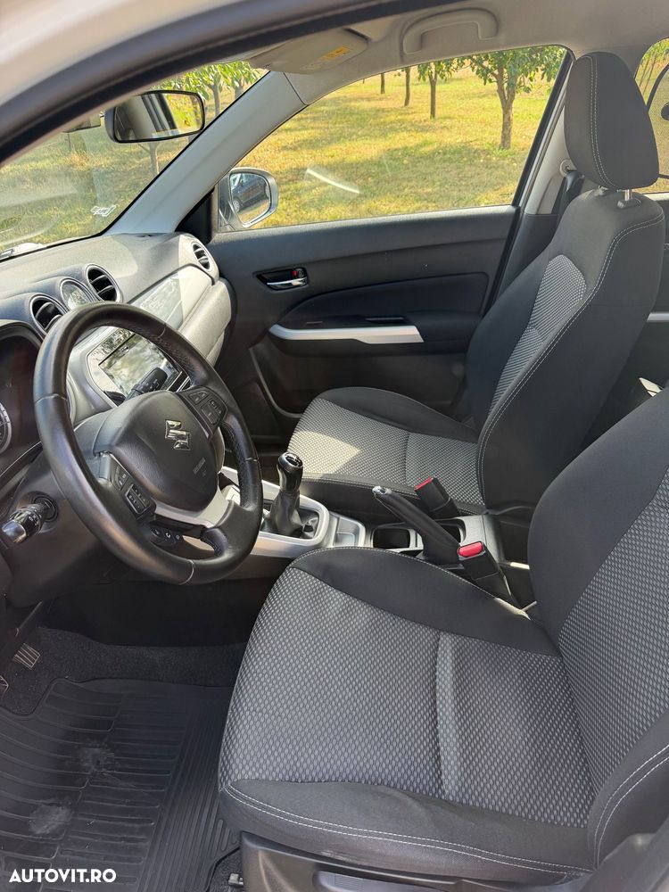 Suzuki Vitara 1.6 Passion - 9