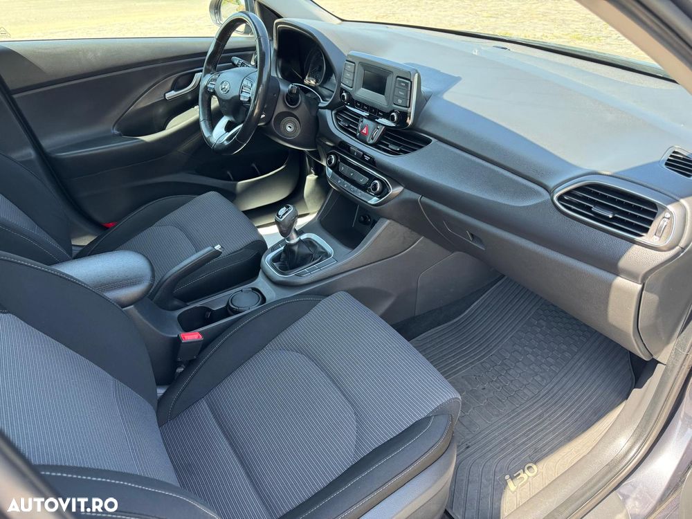 Hyundai i30 1.5 110CP 5DR M/T Comfort - 10
