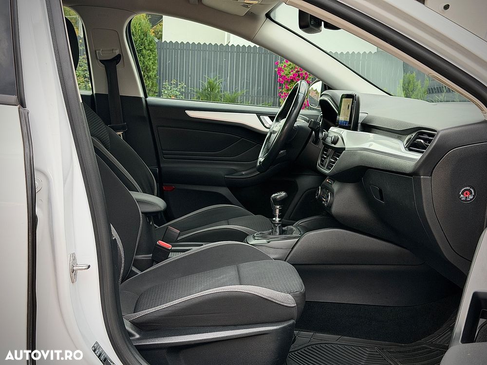 Ford Focus 1.0 EcoBoost Trend Edition - 21