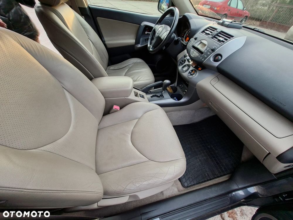 Toyota RAV4 2.0 4x4 Automatik Sol - 12