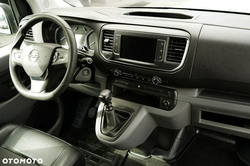 Opel Vivaro - 21