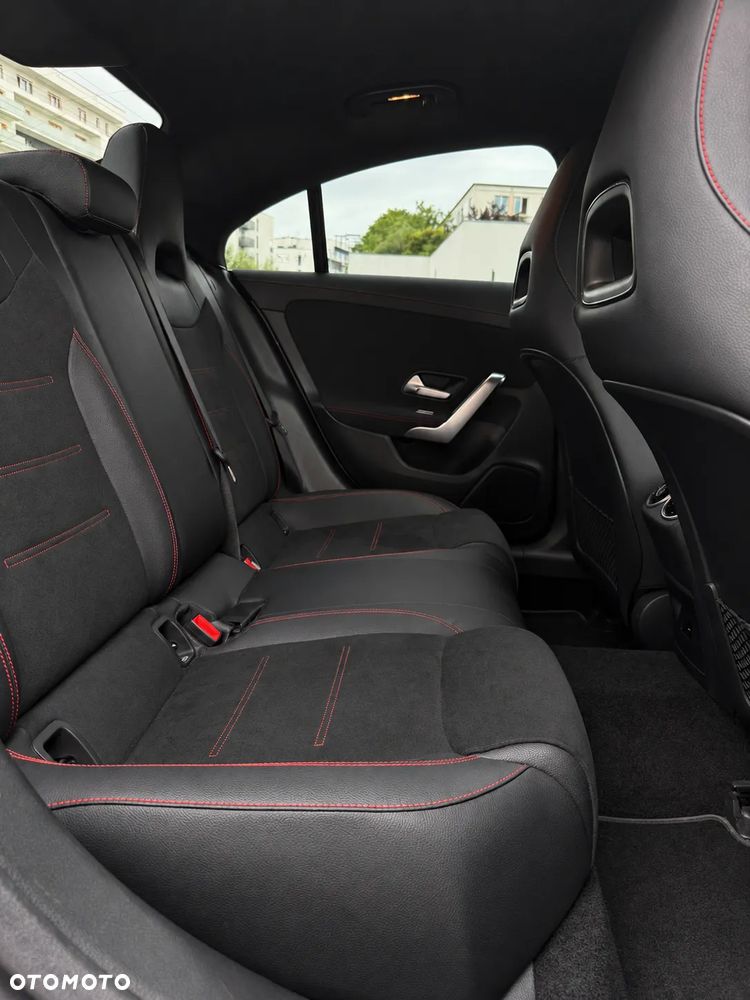 Mercedes-Benz CLA - 17