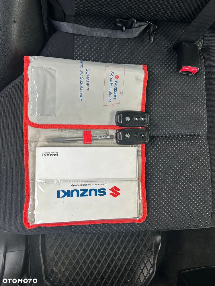 Suzuki Grand Vitara 2.0 De luxe - 11