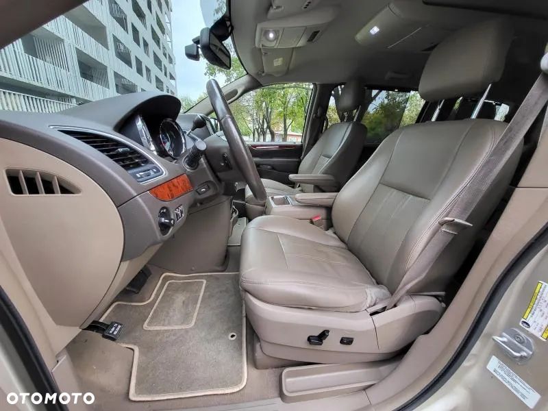 Chrysler Town & Country 3.6 Touring - 5
