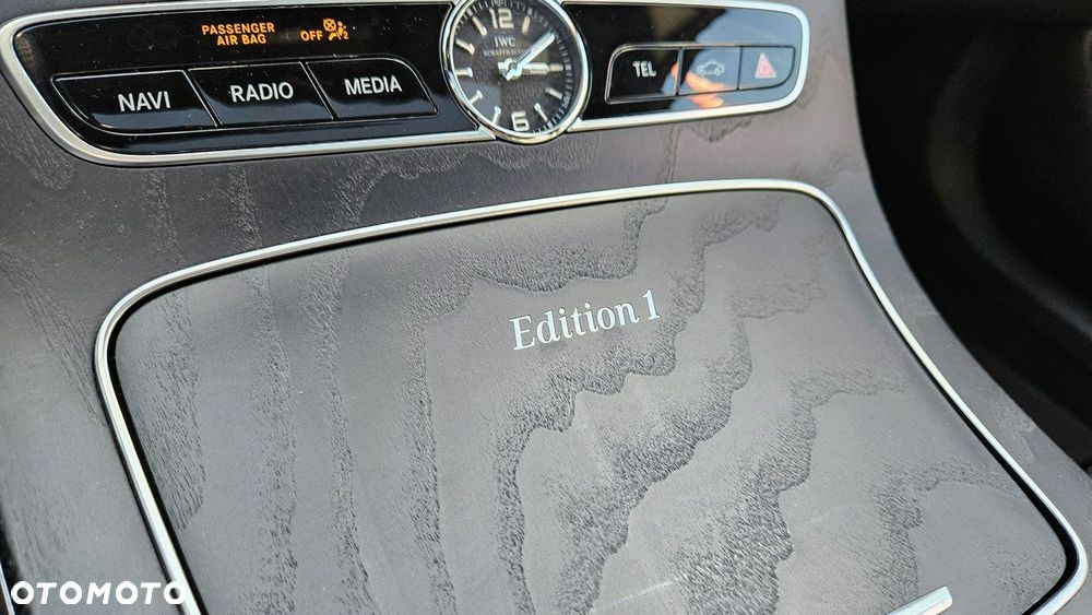 Mercedes-Benz CLS - 24