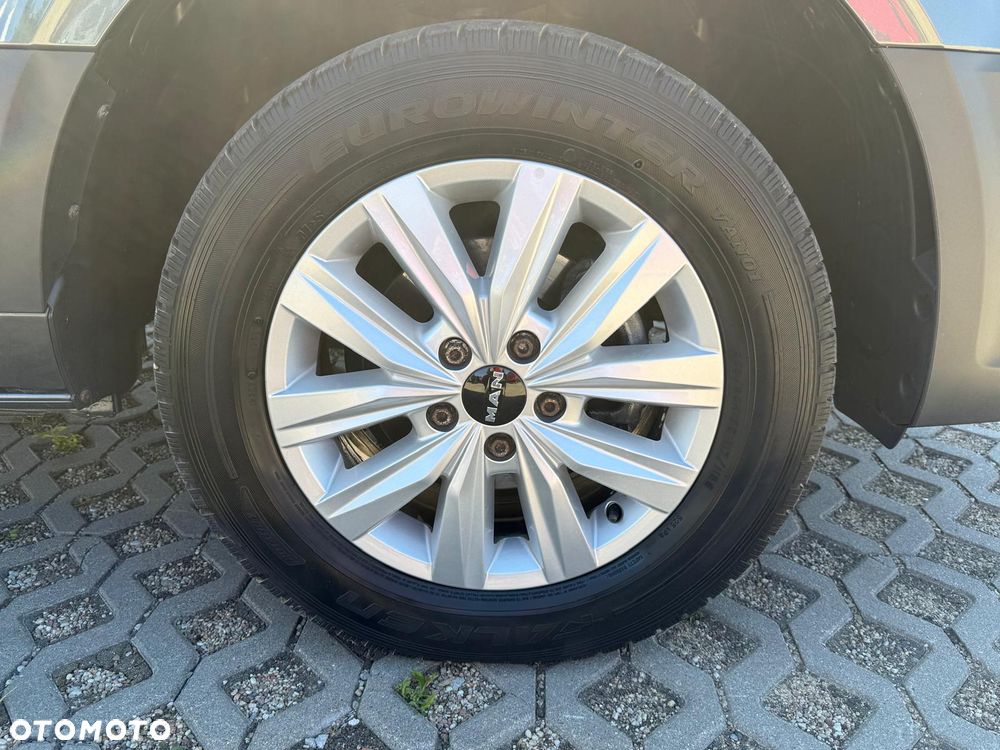 MAN TGE 3.180 FURGON AUTOMAT L3H2 - 31