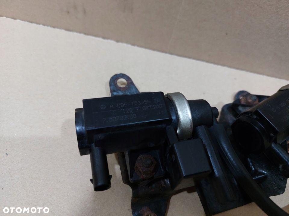 ZAWÓR PODCIŚNIENA A0051535528 MERCEDES A0051535528 - 2