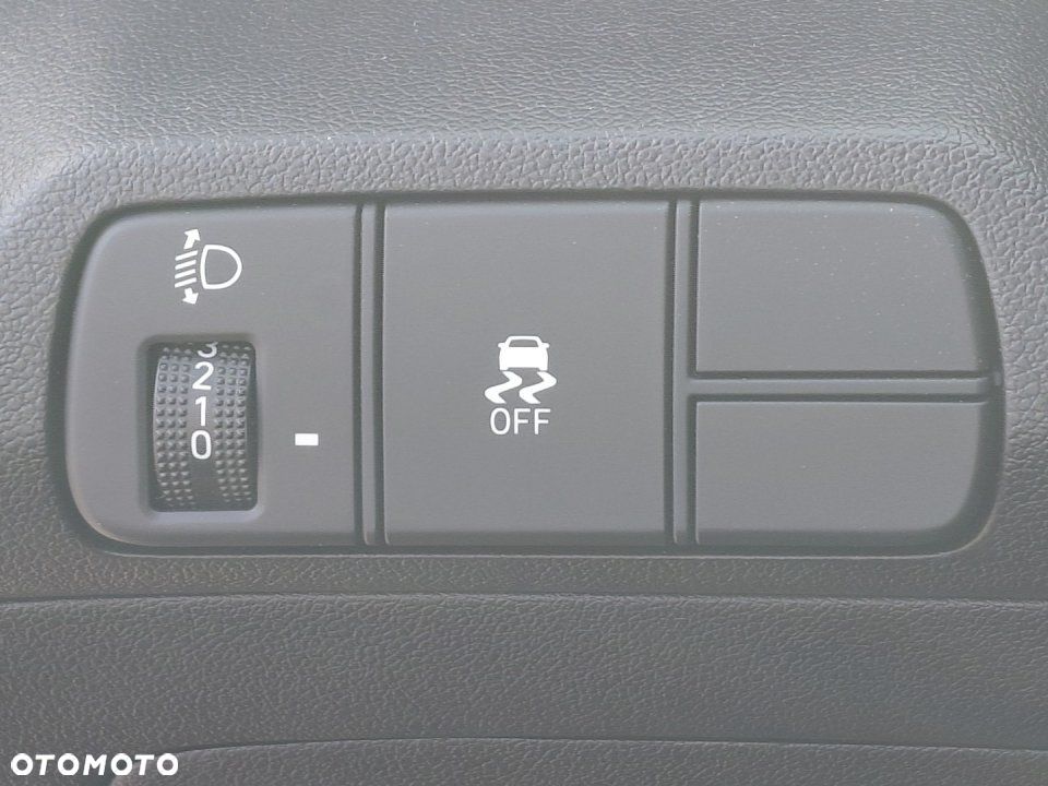 Hyundai Elantra - 28
