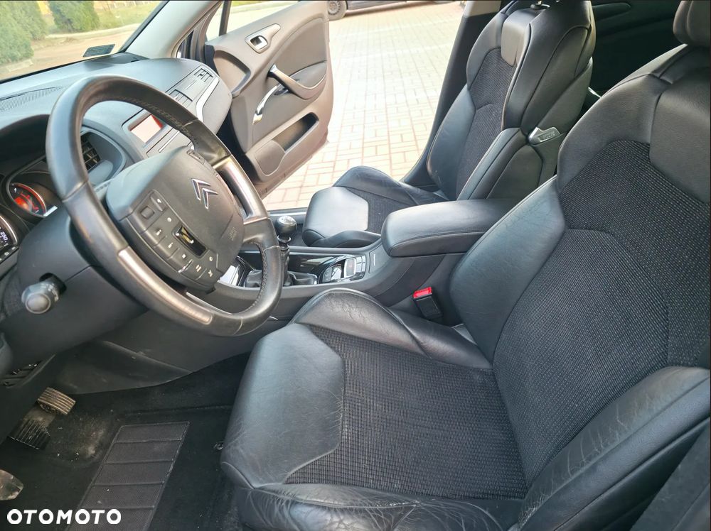 Citroën C5 2.2 HDi Exclusive - 17