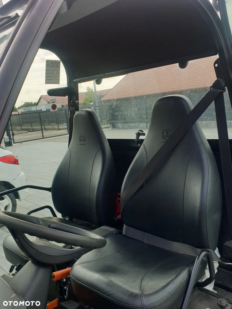 John Deere 825 i Gator - 2