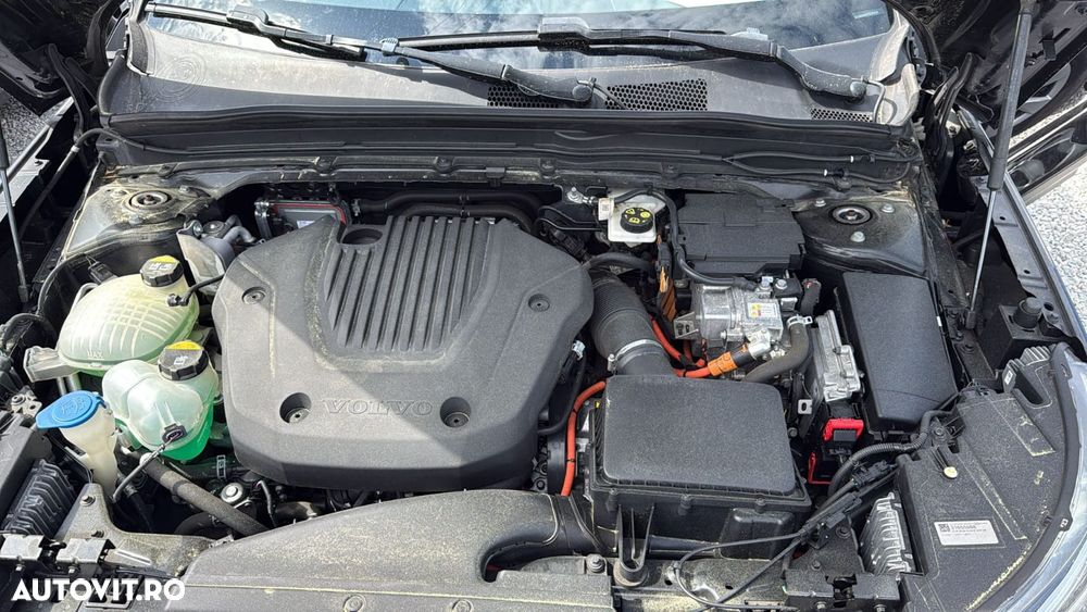 Volvo XC 40 T2 AT8 Momentum - 28