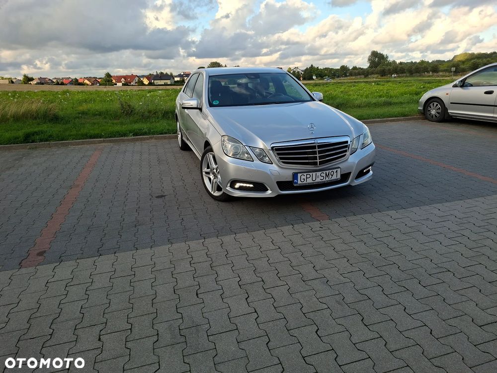 Mercedes-Benz Klasa E 500 Avantgarde - 9