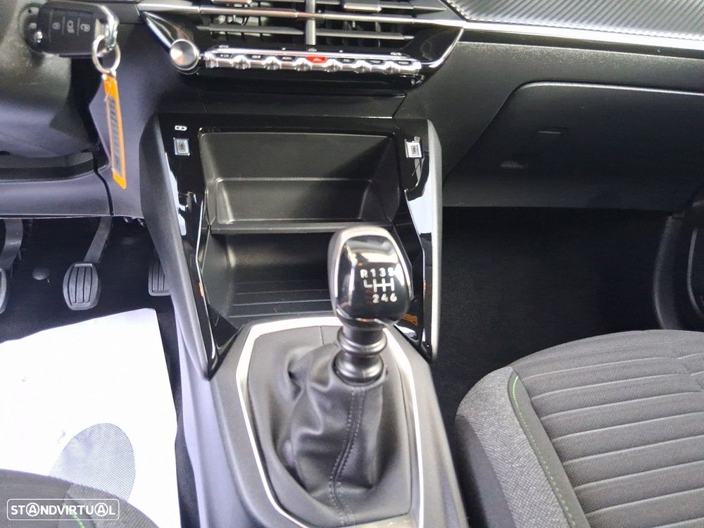 Peugeot 208 1.2 PureTech Active - 11
