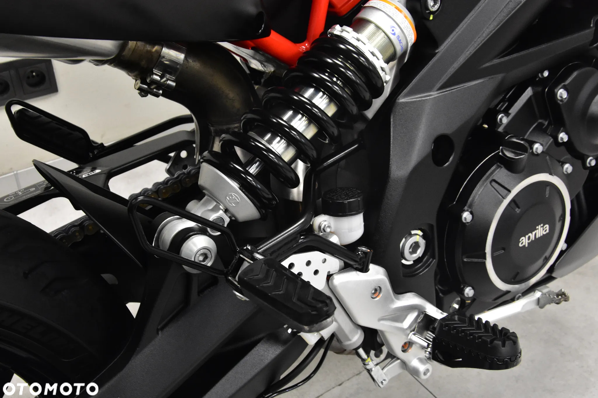 Aprilia Dorsoduro - 20