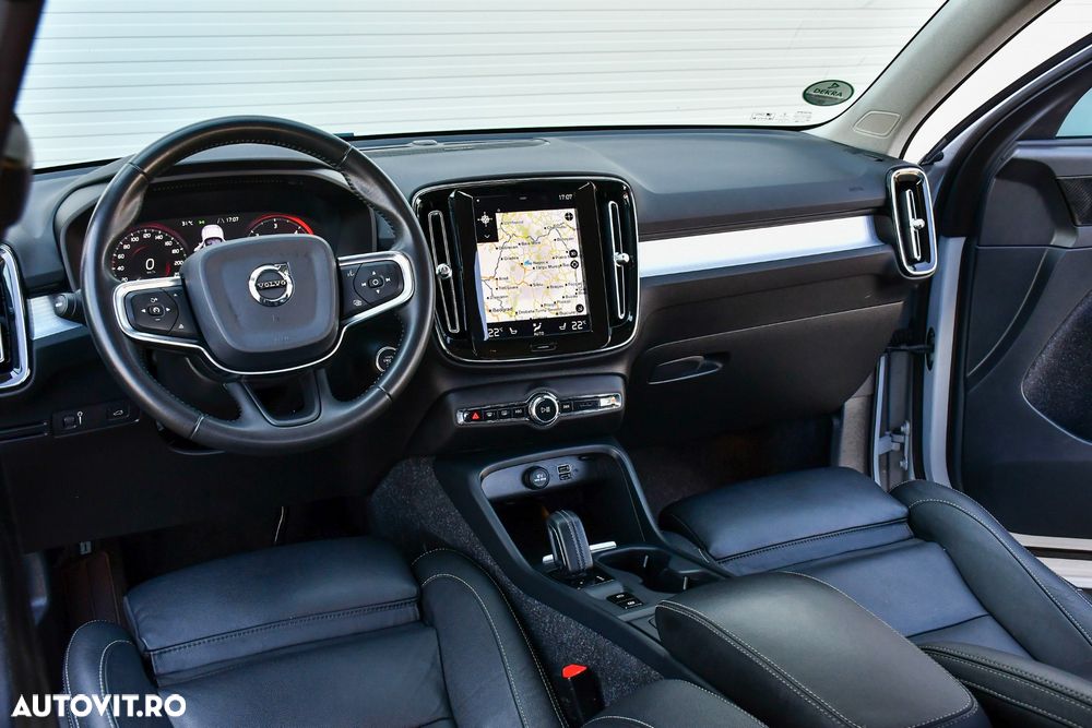 Volvo XC 40 D3 AWD Momentum Pro - 13