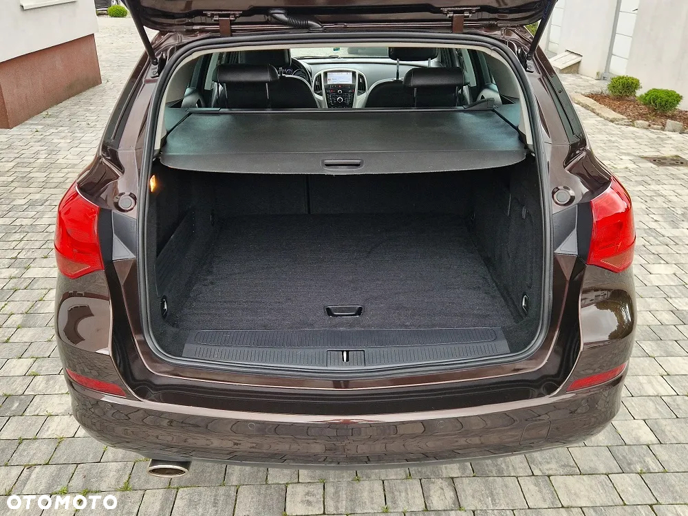 Opel Astra 1.4 Turbo 150 Jahre - 25