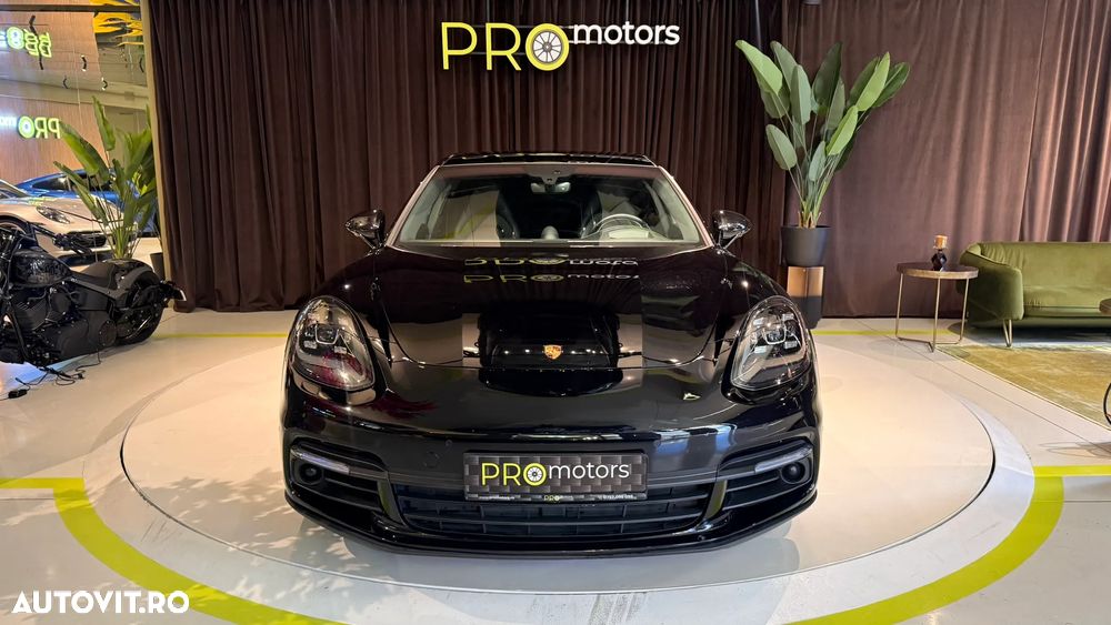 Porsche Panamera 4 - 12