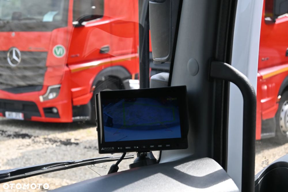 Mercedes-Benz Atego 1527 kontener 7,25 winda 2 T klima kamery - 19