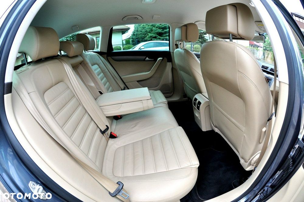 Volkswagen Passat Variant - 10