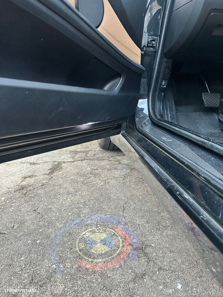 BMW 520 dA Executive - 13